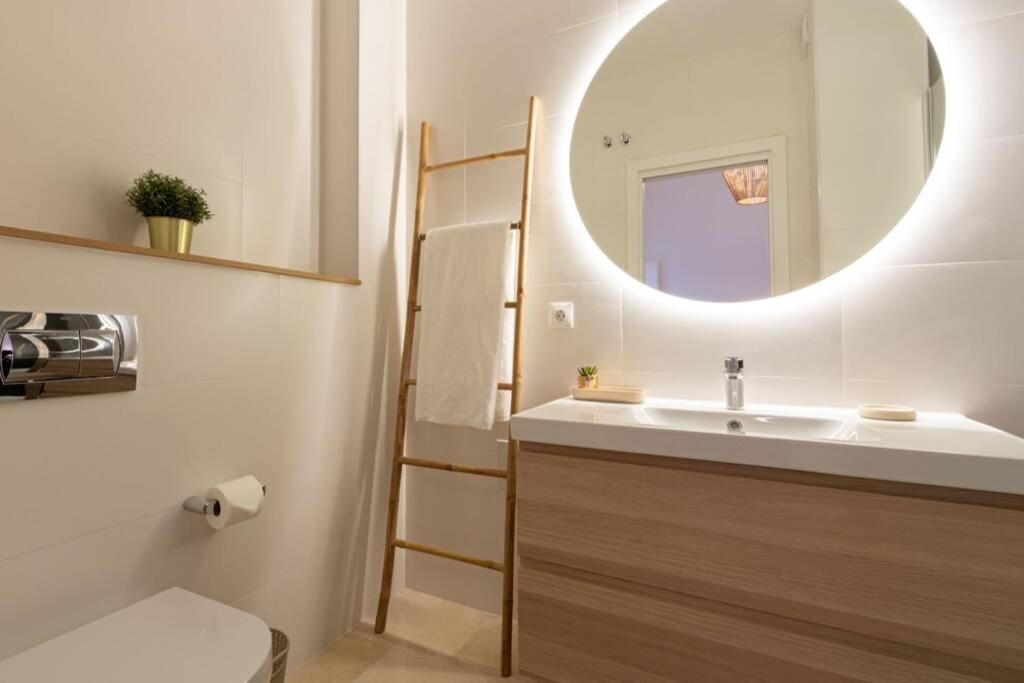 Mumu Luxury Suite Lirio Σεβίλλη Εξωτερικό φωτογραφία