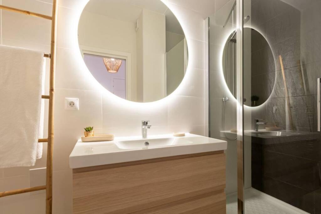 Mumu Luxury Suite Lirio Σεβίλλη Εξωτερικό φωτογραφία